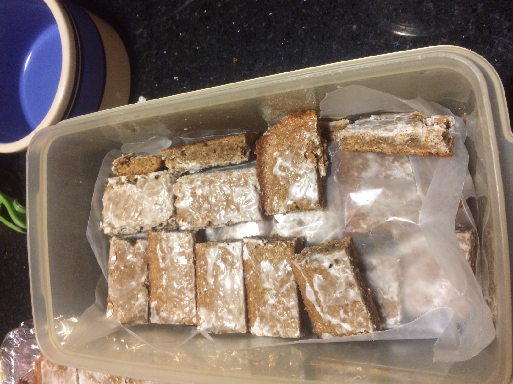 Lebkuchen being packed